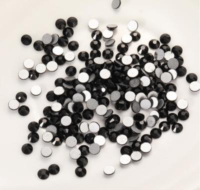 China Round Manicure Medal Rhine Stones Jewelry Clothing Transparent Rhinestones for sale