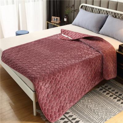 China Wholesale 100% High Quality Hot Selling Air Permeable Polyester Mattress Cover Products for sale