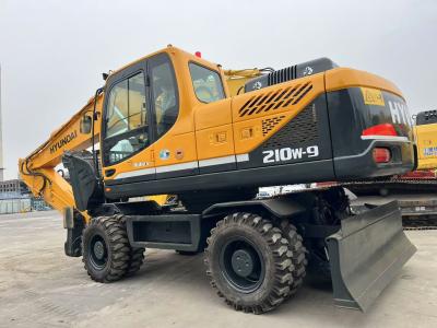 China Moving Type Used Hyundai R210W-9 Wheel Excavator 21 Ton Used Hyundai Wheel Excavator for sale