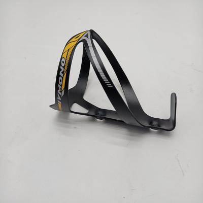 China Carbon Fiber ALLOY Water Bottle Cage Bicycle Rack Accessories Carbon Cycling Parts Ultralight Total MTB Bicycle Runner Water Bottle Rack for sale