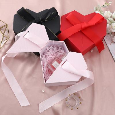 China Custom Wholesale Kraft Red Pink Cardboard Perfume Lipstick Wedding Birthday Heart Shaped Gift Box for sale