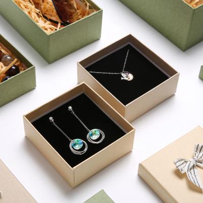 China Chic Mini Green Jewelry Necklace Ring Lipstick Perfume Gift Lid and Base Packing Box for sale