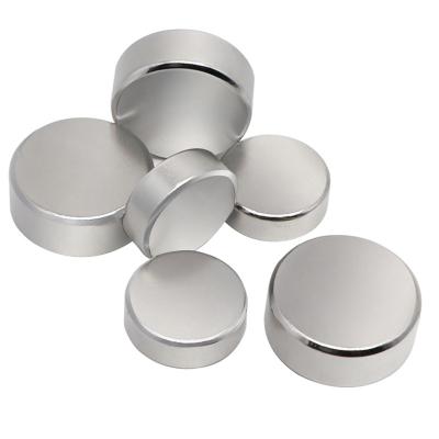 China Industrial Magnet Custom Size N45 N50 N52 Permanent Strong Round Shape High Power Disc Neodymium Magnet for sale