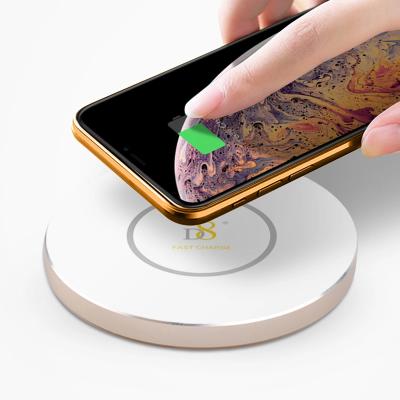 China MOBILE PHONE 24h Available Sale Rush Service Custom 7.5W 10W Qi Printing Certified Android Wireless Charger For Mobile Phone for sale