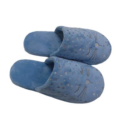 China Fashion Trend Fluffy Slippers for Women and Bedroom Flat Slippers with Velvet Slides Indoor Slippers for sale