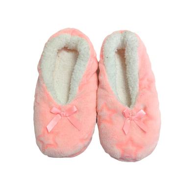 China Fashion trend promotion fluffy slippers for women homewear warm and bedroom flat slippers with bowknot for sale