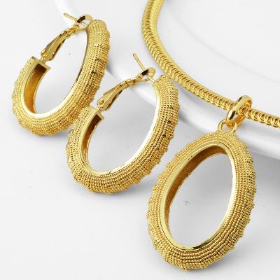 China Fashionable Wholesale Trendy High Quality Dubai Jewelry Set 18k Gold Jewelry Sets for sale