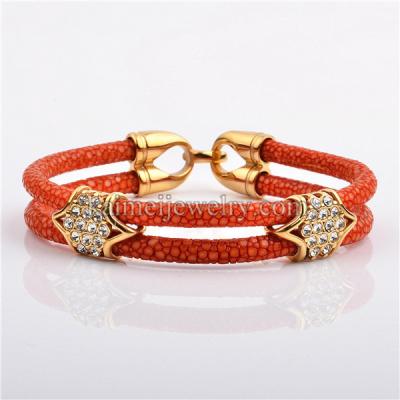 China Luxuly Fashion Jewelry Wine Red Stingray Leather Bracelet with Rose Gold Plating Clasp for sale