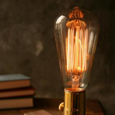 China Incandescent light bulb 120V 220V 40w E26 E27 Edison Bulb ST64 of brass antique decorative lamp for sale