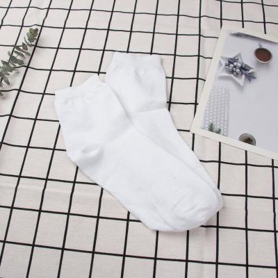 China Factory Supply Cheap Recycled Athletic Mens Cotton Shorts Socks White for sale