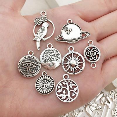 China Factory direct sales fashionable 100 silver bracelet accessories accessories tile pendant beads alloy for sale