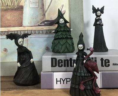 China Fashionable European Style Design Resin Arts And Crafts The Latest With Other Halloween Witches Ornaments Home Decor for sale