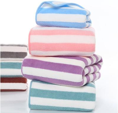 China Sustainable Custom Logo Edge Wrapping Highly Absorbent Bath Towel Wrap 800 Gsm Striped Bath Towel For Adult for sale