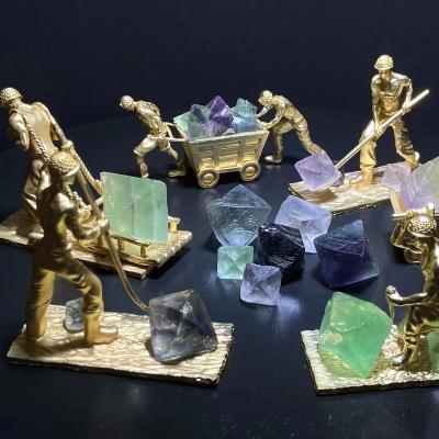 China China wholesale natural crystal craft tumbled stones eight facet healing green purple and blue fluorite tumble stones for room Deco for sale