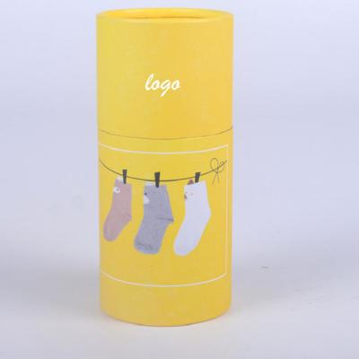 China Recyclable Cardboard Gift Tube Box For T Shirt Packaging for sale