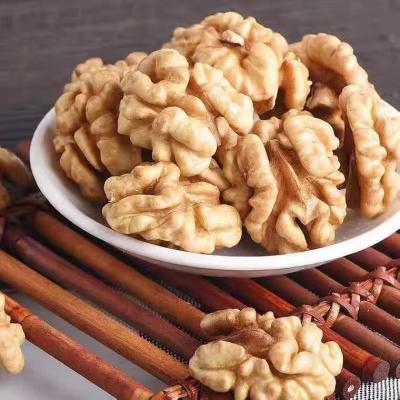 China Nutritious Plant Outlet Paper Peel Walnut Halves And Pieces Shell Thin Unsalted Organic for sale