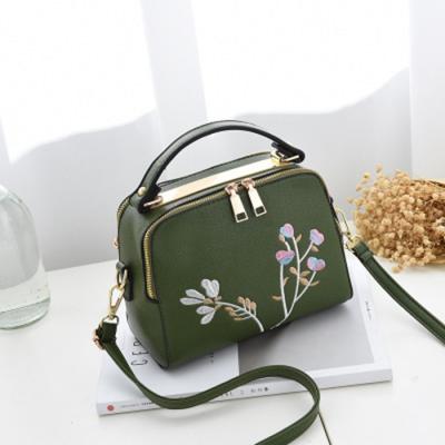 China NATIONAL Famous Wholesale Price New Designer 2021 Hot Sale Cross - Body Embroidered Bag Women Tote Shoulder Bag Handbag for sale