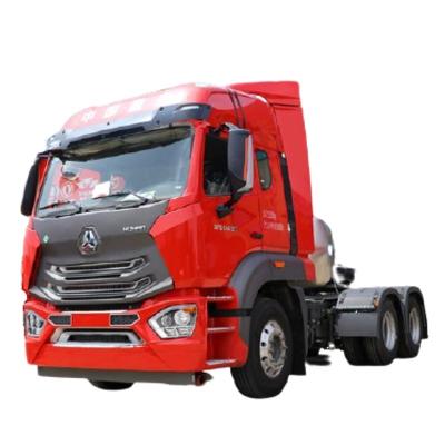 China Brand New Sinotruk Howo	Tractor Head Truck 371hp 420hp  Price 6850x2496x3790 Mm à venda