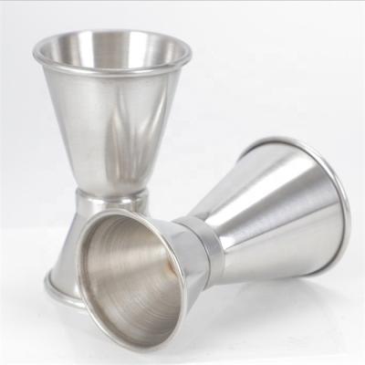 China Sustainable Double Cocktail Jigger , 18/8 Stainless Steel 30/60ml 25/50ml Bar Jigger Cup for sale