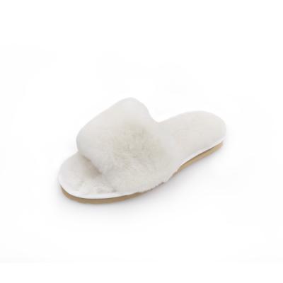 China Fashion Warm \ Indoor Outdoor Home Single Soft Flat Comfortable \ Durable Slide Ladies Winter Slipper for sale