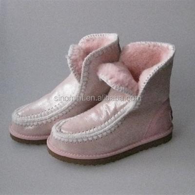 China Slip 2015 Wholesale Price &2014 Authentic Indian Moccasin Boots for sale