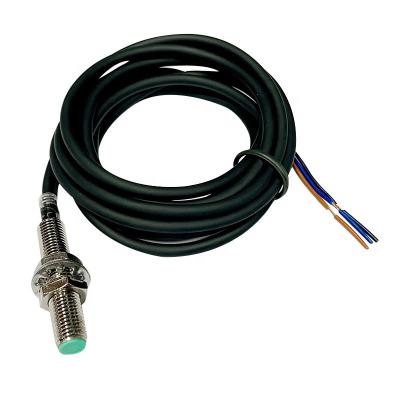 China NPN PNP M8 Threads 2mm Distance Metal Detection NC Inductive Sensors NO Inductive Proximity Switch for sale