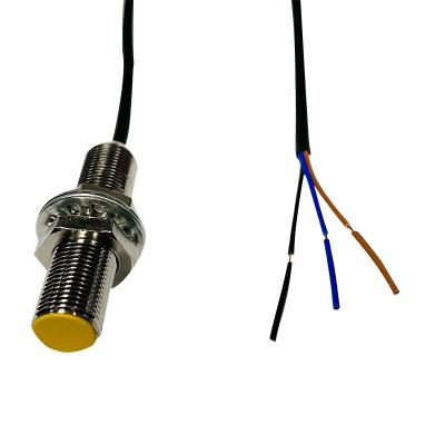 China NPN PNP Metal Sensors 12vdc Inductive Type NC NO Wires M12 2mm Detecting Distance Inductive Proximity Switch for sale