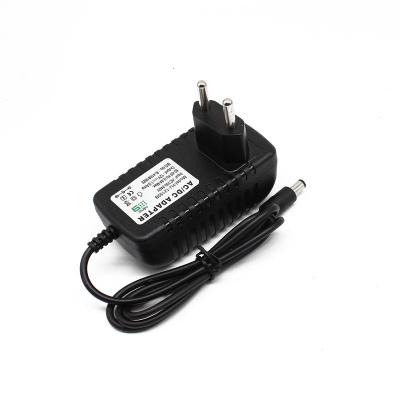 China 2022 Manufacturer Portable Direct Power Adapter Environmental Protection And High Temperature Power Adapter for sale