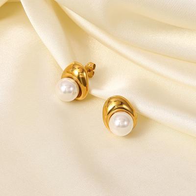 China Fashionable Jewelry French Yard Gold Plated 18K Stainless Steel Pearl Luxury Smarter Ladies Retro Drop Earrings For Women for sale