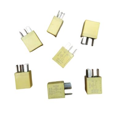 China Auto Parts Relay 12V 25A 5-plug Yellow for Peugeot 508 Citroen C5 OE 9673062180 6555HJ 9620220980 for sale
