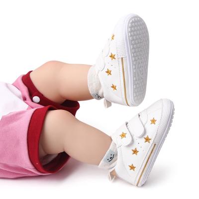 China Baby Prewalker White Canvas Shoes Baby Shoes Wholesale Unique Soft Non-slip Unisex Rubber Very Light Shoes à venda