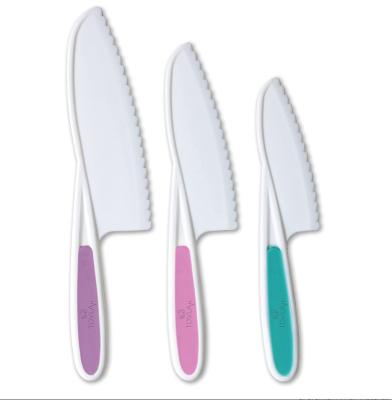 China Disposable Knives for Kids 3-Piece Cooking Nylon Kitchen Knife Set: Kids Cooking Knives in 3 Sizes and Colors for sale