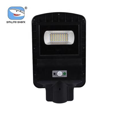 China Outdoor Street Light Smilingshark 40*SMD Outdoor Led Yard 40W Light Human Sensor Solar Street Light High Power Rechargeable Street Light for sale