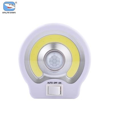 China Modern Indoor Motion Sensor Wall Light SMILE SHARK AC Powered Magnetic Hook Stick Night Light COB Motion Sensor Wall Light Anywhere For Hotel Corridor for sale