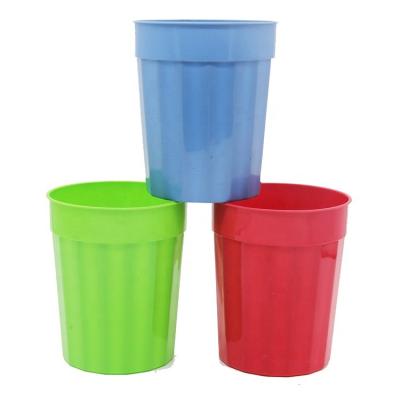 China Disposable Unique Personalized Fluted Tumbler Cup 22oz Plastic Stadium Cups Custom Made for sale