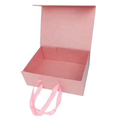 China Popular Handmade Elegant Pink Gift Clamshell Gift Boxes With Magnet , Custom Gift Box Packaging Shoes for sale