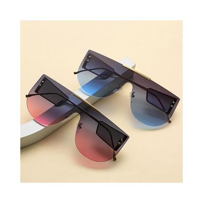 China Wholesale Personality Trend 2021 Channel Male Women's Sunglasses Ladies Metal Frame Big Sunglass for sale