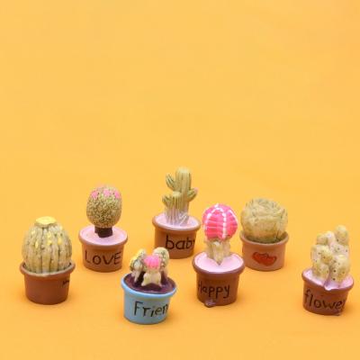 China /7styles Mini Potted Bonsai Arificial Green Succulents Plants Resin Craft Doll Room Decoraion Mini Greenhouse Miniatures for sale