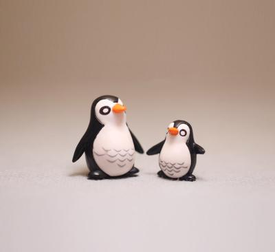 China Mini Miniature Landscape Model Accessory Decoration Penguin Mother And Child Dollhouse Artificial Animal Plastic Craft for sale