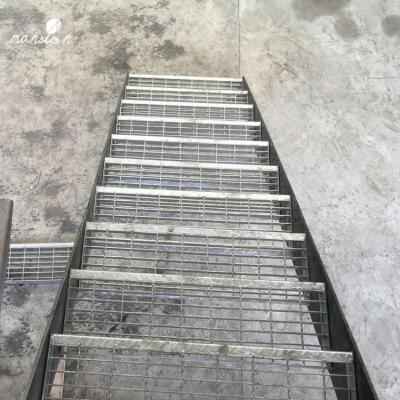 China Outdoor Steel Beam Industrial Prefab Stairs for sale