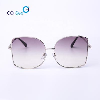 China Square 2020 Trendy UV400 Logo Flat Lens Fashion Sunglasses Custom Made For Women for sale