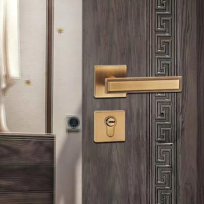 China Modern Zinc Alloy Design Square Door Handle With Lock Gold Color Luxury Door Handle For Door for sale