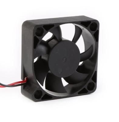 China Industrial Equipment SZR5015 (UL94V-0) Size 50x50x15mm DC Fan Plastic Impeller DC Axial Fan and Frame Copper Wire for sale