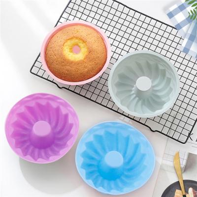 China Viable Baking Tools Food Grade Multi Colors Round Silicone Cake Baking Molds Small Mousse Pumpkin Shape Cake Mold for sale