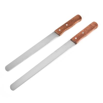 China Sustainable Stainless Steel Cake Knife With Wooden Handle Serrated Bread Knife for sale