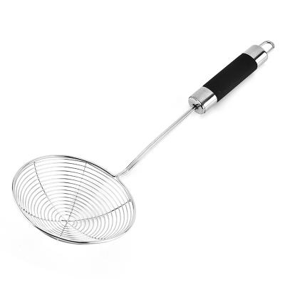 China Sustainable Stainless Steel Filter Scoop Mesh Small Stainless Steel Mesh Filter Spoon Scoop Surface Mesh Fried Net for sale