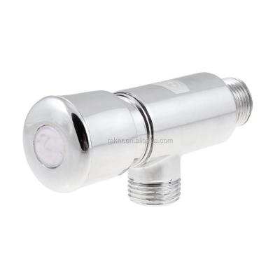 China Modern Towel Rail Angle Radiator Valves.Brass Chrome Head Connector With PTFE Gasket for sale