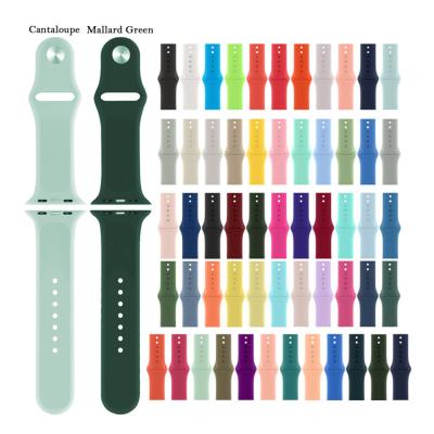 China 2022 Classic Silicone Replacement Band Rubber Strap For Apple Watch Band 7 6 5 4 3 Series For Apple Watch Band 38 Strap 40 41 42 44 45 for sale