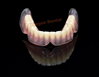 China Natural Looking Full Dentures Horseshoe Shaped Flexible Partial Denture Smile Solution for sale