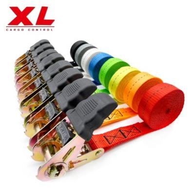 China Polyester 1 Inch 800kgs Heavy Duty Polyester 2.5cm Ratchet Diverse Cargo Lashing Best Down Belt Motorcycle Tie Straps for sale